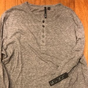 New! Men’s long tee